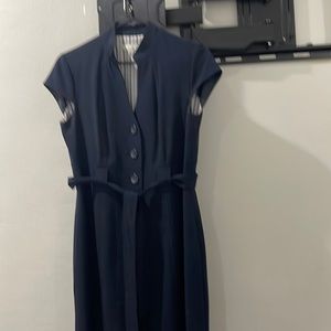 Élégance dress with buttons and front opening. Excellent condition